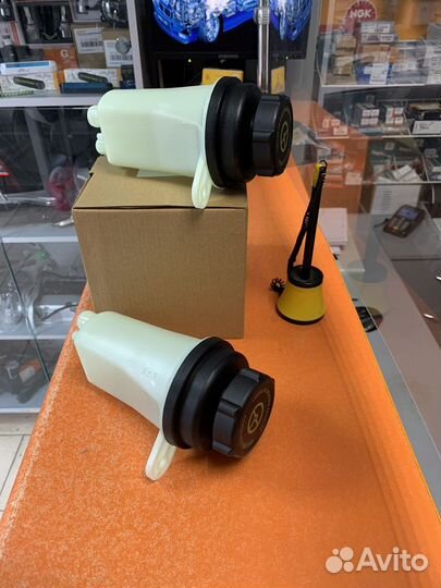 Бачок Гур Focus 2 Focus 3 1420238 1892564