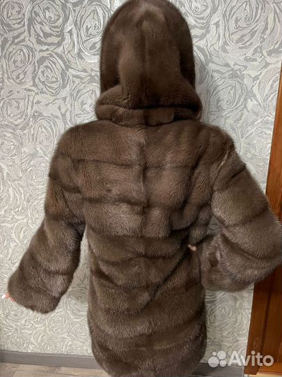 Шуба норковая с капюшоном 44