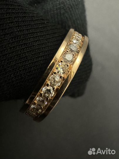 Золотое кольцо с бриллиантами дорожка