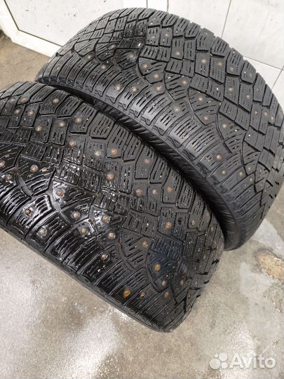 Continental IceContact 2 2.25/4.5 R18 и 2.25/4.5 R18 45M