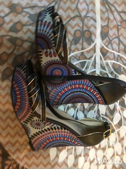 Летние босоножки