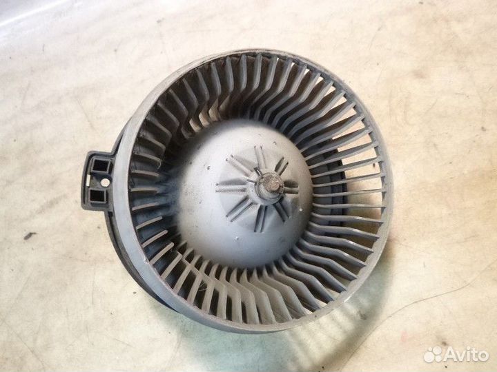 Моторчик печки suzuki liana 2001-2007