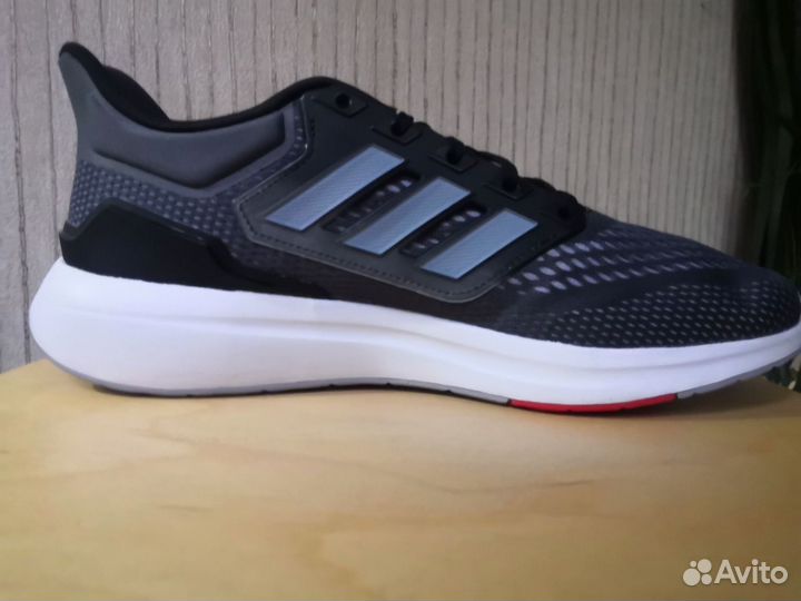 Кроссовки мужские Adidas EQ21, размер 12 US