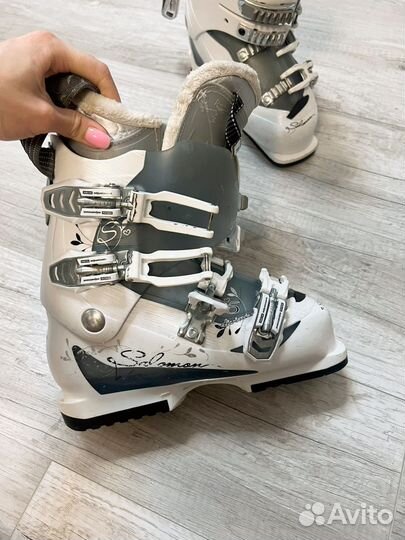 Горнолыжные ботинки женские 24 размер salomon