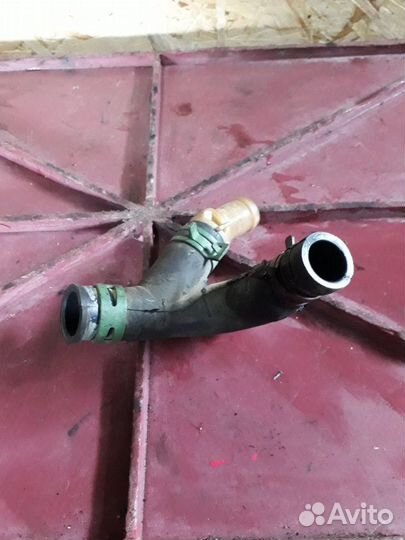 Патрубок системы охлаждения Renault Kangoo KC0 K4M