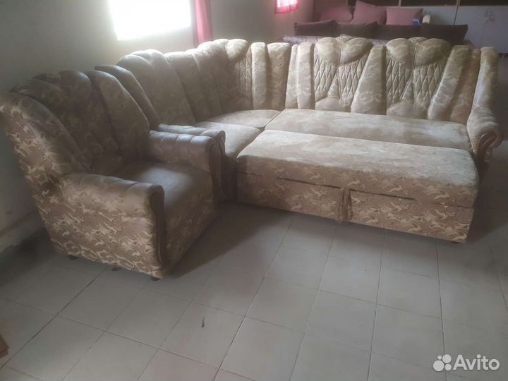Угловой диван бу