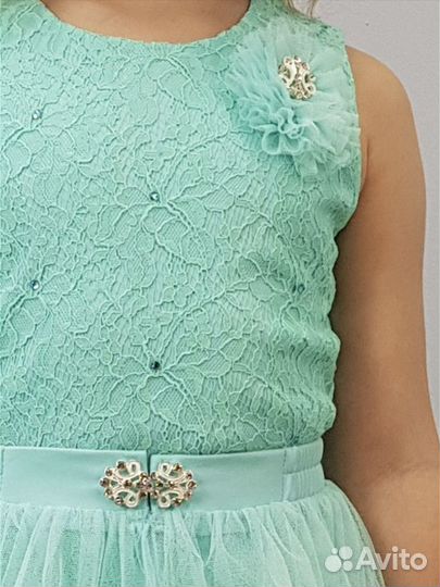 Платье праздничное