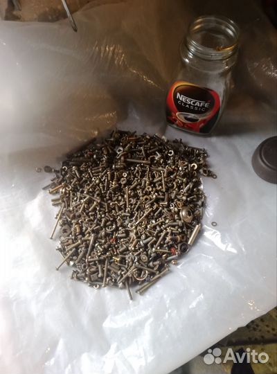 Болтики, гаечки