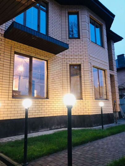 Коттедж 183 м² на участке 5 сот.