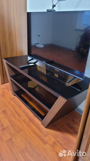 Тумба под телевизор