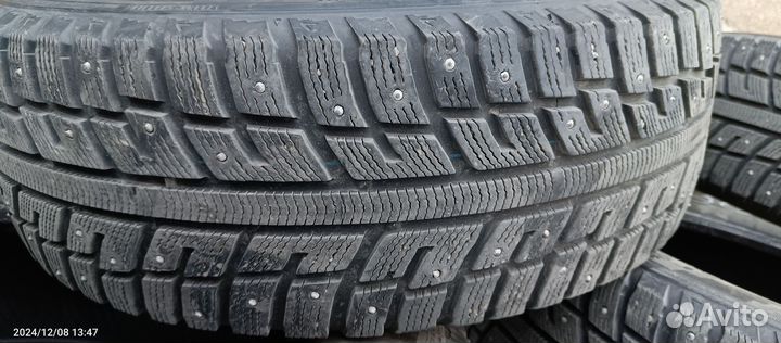 Kumho I'Zen KW22 235/65 R17