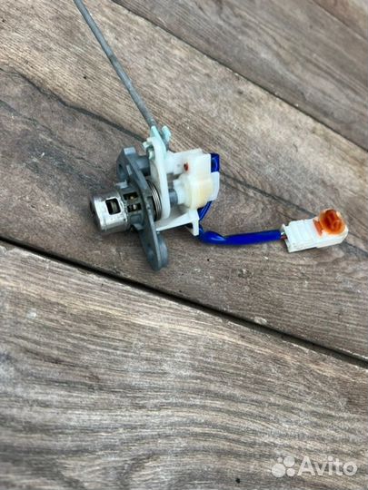 Личинка замка багажника Honda Civic 4D 1.3 2008