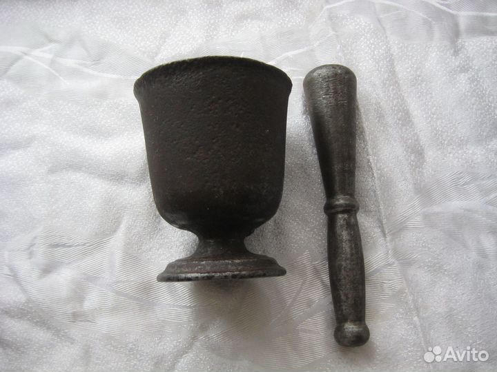 Ступка и пестик. Чугун