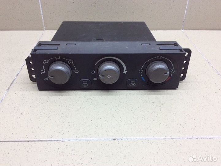 Блок управления климатической установкой