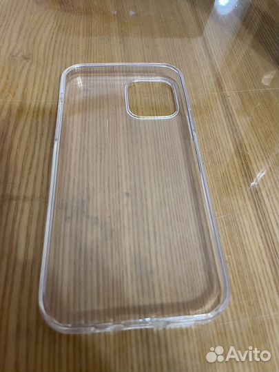 Чехол на iPhone 12