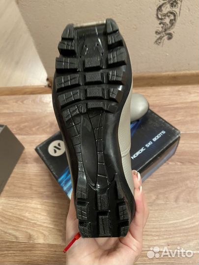 Лыжные ботинки