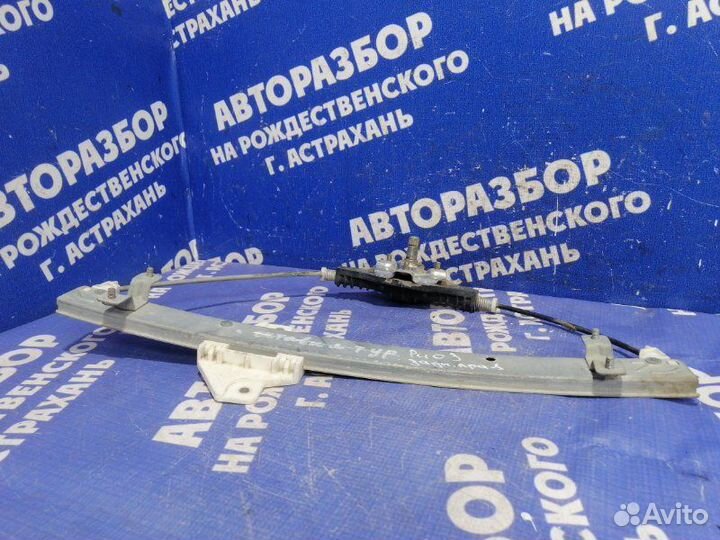 Задний правый стеклоподъемник Kia Rio 3 седан 2012