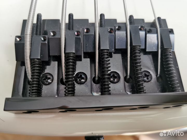 Бас гитара 5 струн Schecter PB
