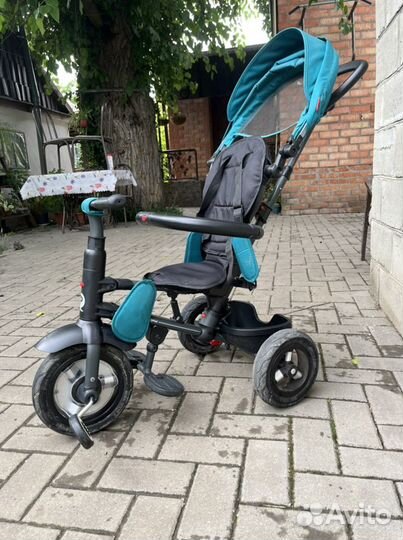 Детский велосипед с ручкой