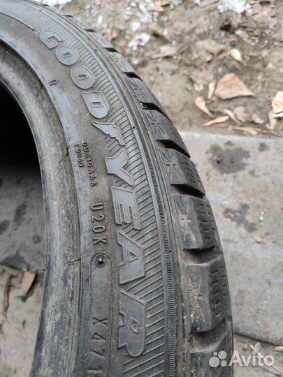 Goodyear Ice Navi 6 215/45 R17