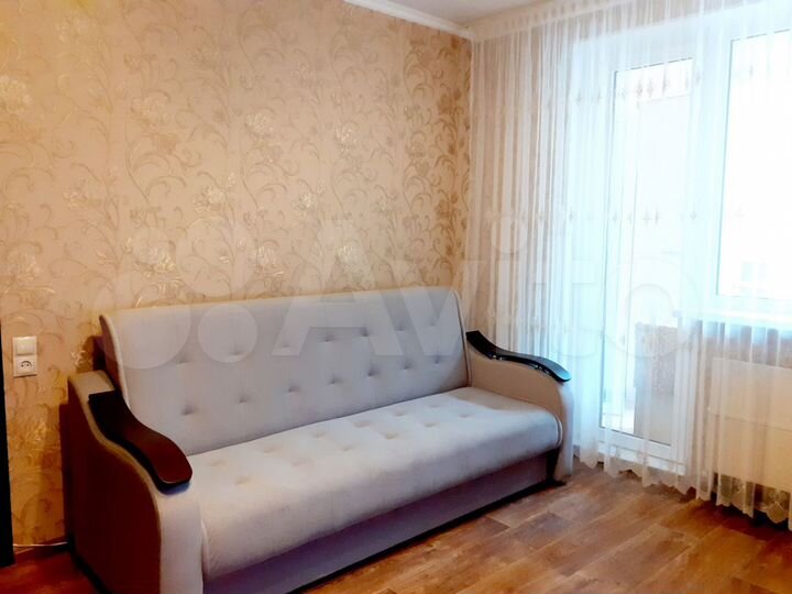 2-к. квартира, 64 м², 3/6 эт.