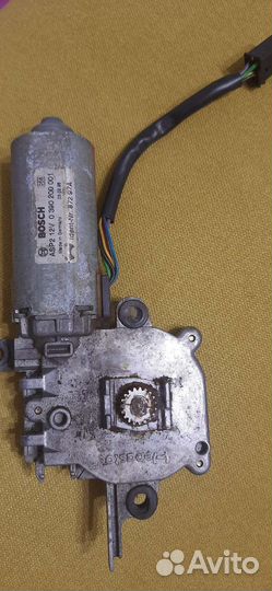 Моторчик люка мерседес Benz E-class