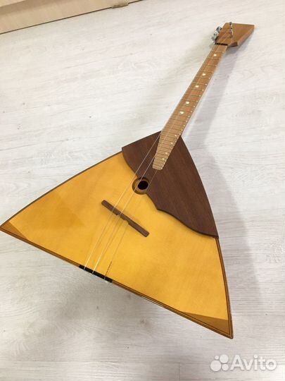 Балалайка прима новая