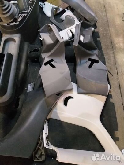 Пластик салона форд фиеста мк5(5дверей)