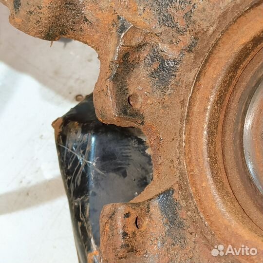 Кулак передний левый Honda Civic MB