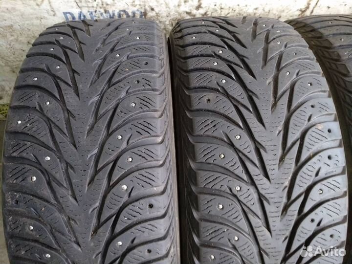 Yokohama Ice Guard IG35 215/55 R16 97T
