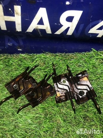 Масляная форсунка Audi A8 D2 ABZ 4.2 1997