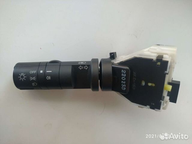 25540JD00A переключатель поворотов ниссан
