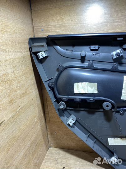 Обшивка задняя правая Ford Focus 2 79132