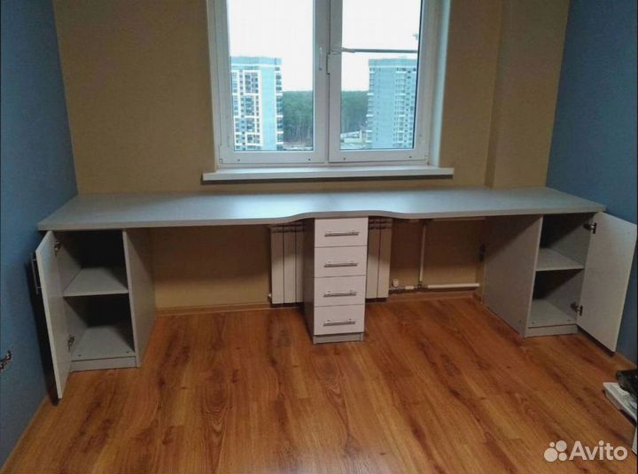 Письменный стол для школьника