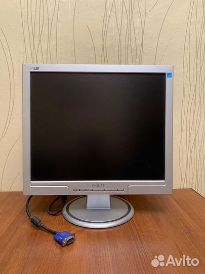 Монитор Philips