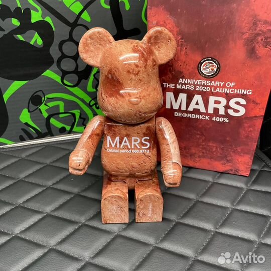 Bearbrick Mars 28 см