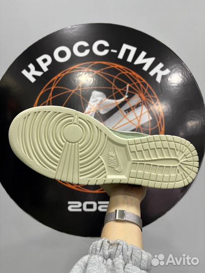 Кроссовки мужские nike