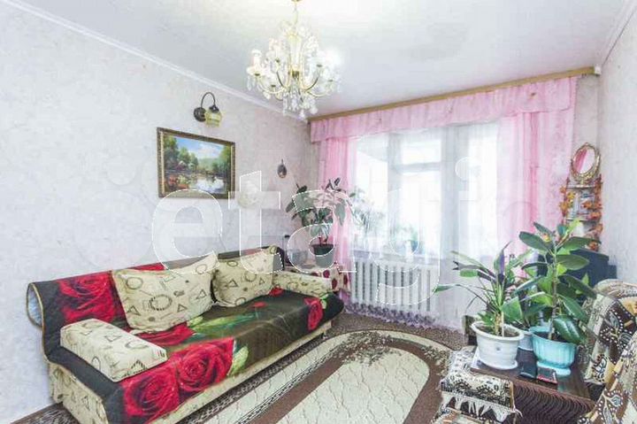 4-к. квартира, 83 м², 1/9 эт.