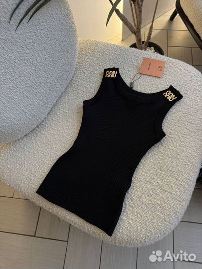 Крутой топ Miu Miu