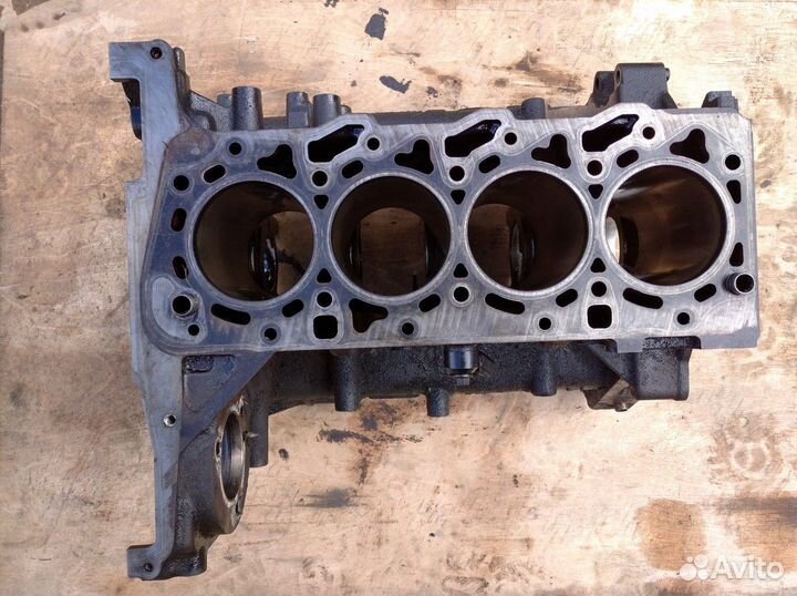 Блок двигателя Форд Мондео 3 fmba