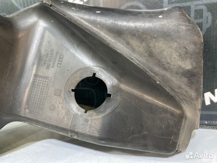 Воздуховод радиатора правый Audi Allroad C5 BAS