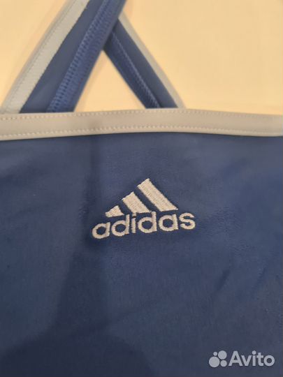 Топ adidas для бега