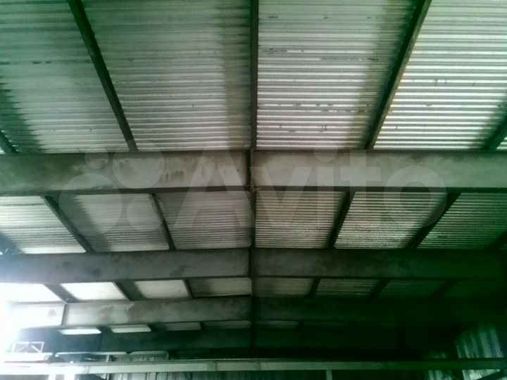 Машиноместо, > 30 м²