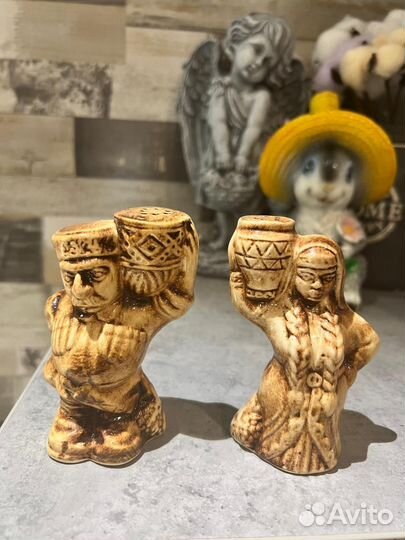 Солонка и перечница фарфор