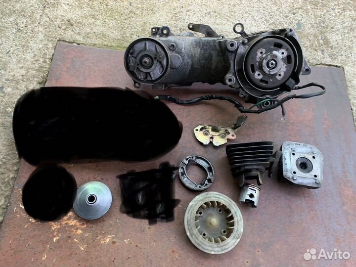 Запчасти на скутер Honda Dio 27