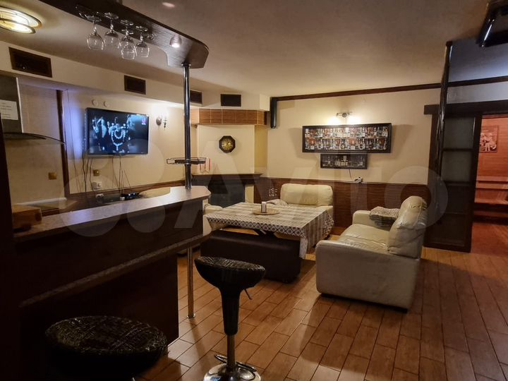 Гостиница, 560 м²
