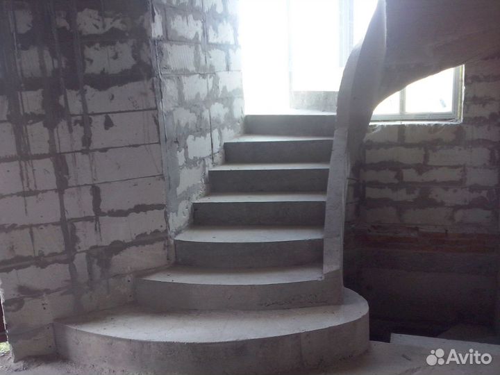 Лестница бетонная
