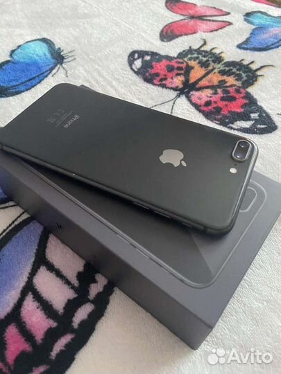 iPhone 8 Plus, 64 ГБ