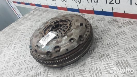Маховик демпферный дизельный skoda octavia A5 (DAD