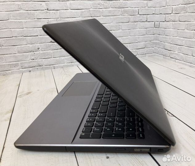 Игровой ноутбук Asus i3/Nvidia/6gb/2gb видео/гаран